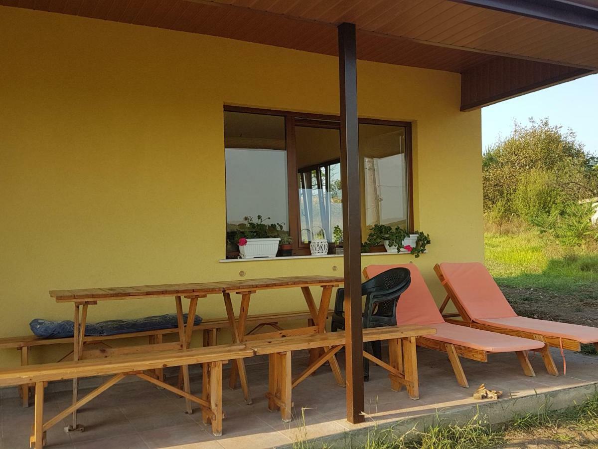 Malavi Guest House Krasen! Comfort&Clean! エクステリア 写真