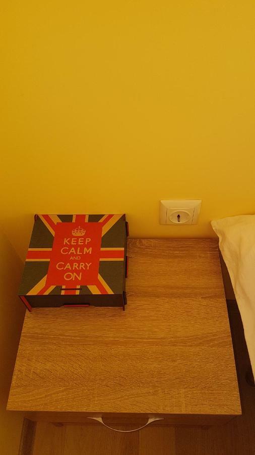 Malavi Guest House Krasen! Comfort&Clean! エクステリア 写真
