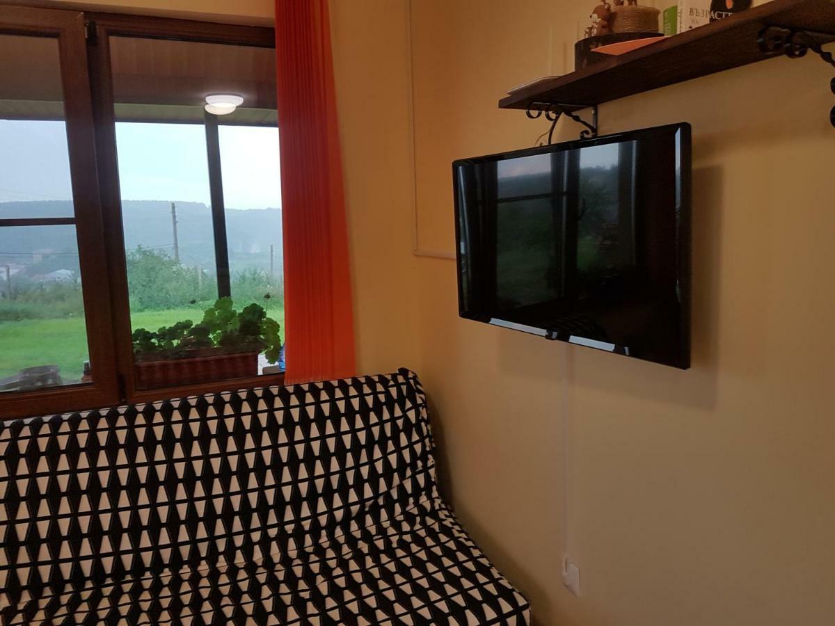 Malavi Guest House Krasen! Comfort&Clean! エクステリア 写真